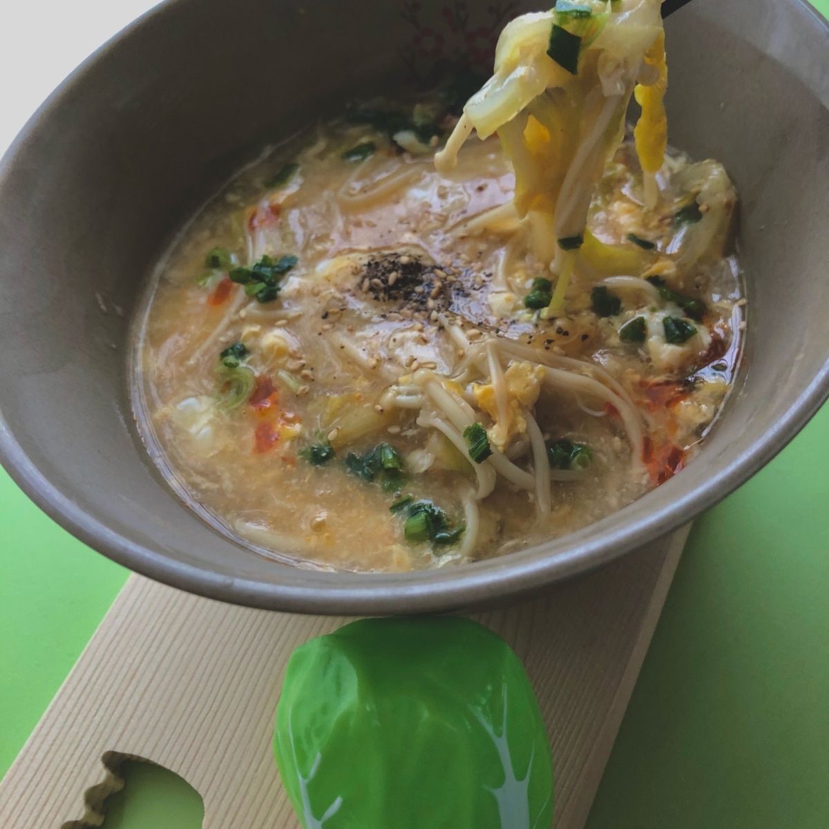 白菜を麺化で あったか酸辣湯麺 簡単 ヘルシー レシピ 作り方 By ロカボ こどもごはん さっちょ 楽天レシピ